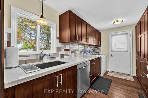 Photo 15 at 4 Fairbirch Court, Rural Innisfil, Innisfil