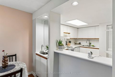 Photo 7 at 204 - 15 Maitland Place, South St. James Town, Toronto