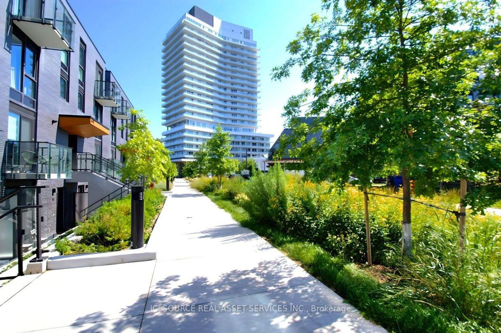 1904 - 20 Brin Drive, Humber Valley, Toronto photo 7
