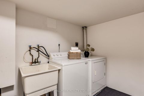 Photo 26 at 599 Roehampton Avenue, Mount Pleasant East, Toronto