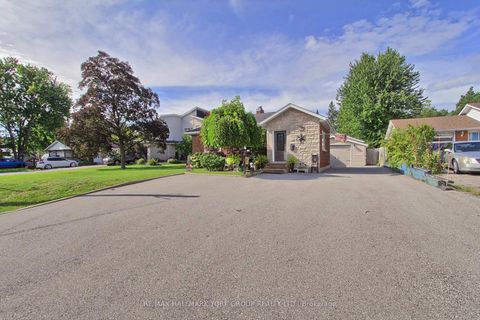 Photo 1 at 14 Bowers Road, Holland Landing, East Gwillimbury