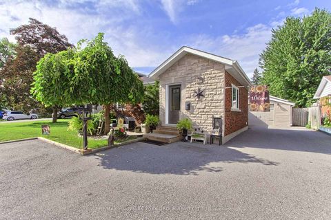 Photo 2 at 14 Bowers Road, Holland Landing, East Gwillimbury