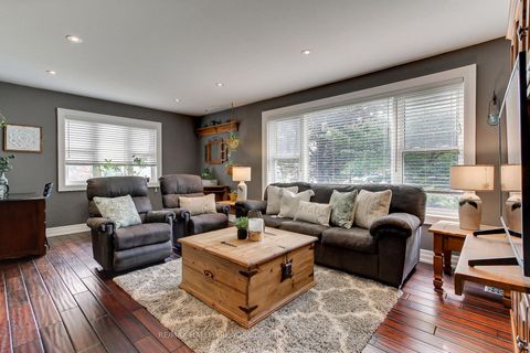 Photo 18 at 14 Bowers Road, Holland Landing, East Gwillimbury
