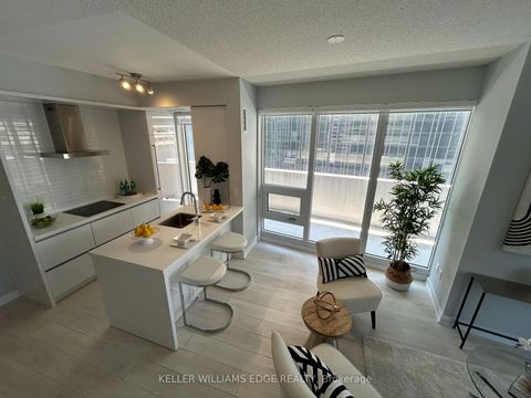 Photo 1 at 809 - 2221 Yonge Street, Mount Pleasant West, Toronto