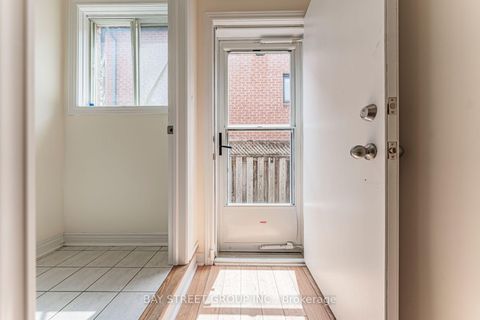 Photo 9 at 93 Sunbird Boulevard, Keswick North, Georgina