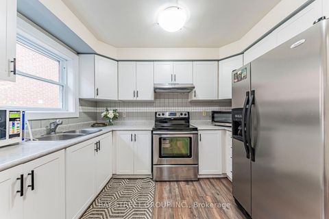 Photo 24 at 93 Sunbird Boulevard, Keswick North, Georgina