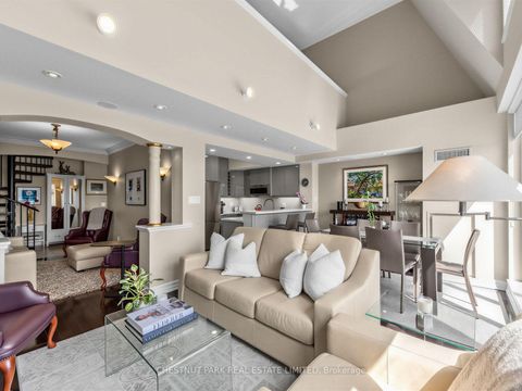 Photo 13 at PH 802 - 1801 Bayview Avenue, Leaside, Toronto