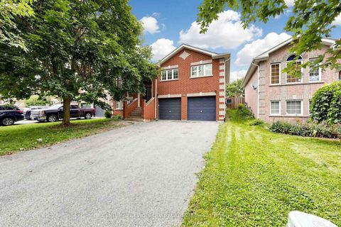 Photo 1 at 20 Kerfoot Crescent, Keswick North, Georgina