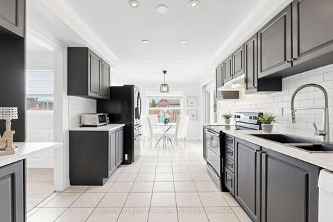 Photo 16 at 20 Kerfoot Crescent, Keswick North, Georgina