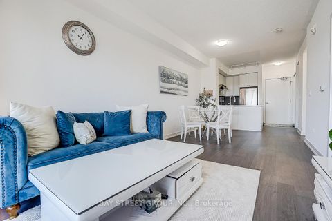 Photo 13 at 348 - 555 William Graham Drive, Rural Aurora, Aurora