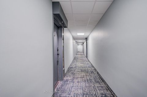 Photo 4 at 413 - 4060 Lawrence Avenue E, West Hill, Toronto