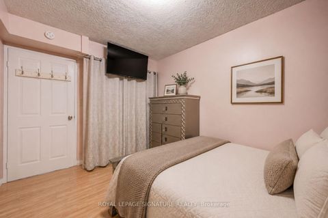 Photo 7 at 413 - 4060 Lawrence Avenue E, West Hill, Toronto