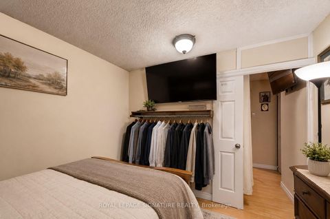 Photo 10 at 413 - 4060 Lawrence Avenue E, West Hill, Toronto