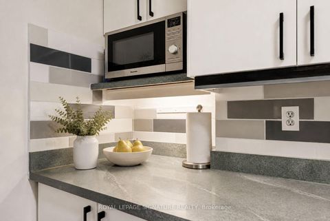Photo 19 at 413 - 4060 Lawrence Avenue E, West Hill, Toronto