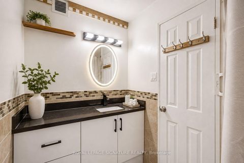 Photo 27 at 413 - 4060 Lawrence Avenue E, West Hill, Toronto