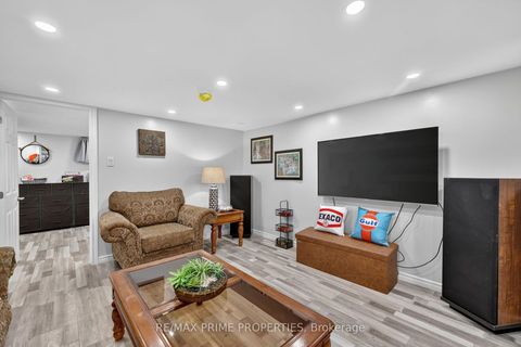 Photo 18 at 19011 Ninth Line, Mt Albert, East Gwillimbury