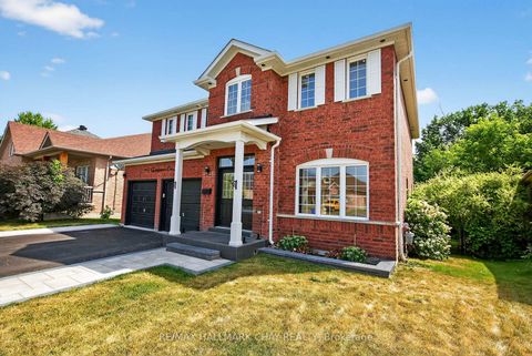 Photo 1 at 110 Glendower Crescent, Keswick North, Georgina