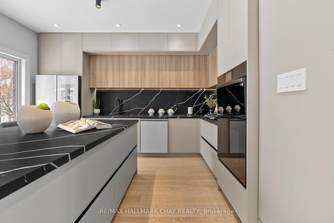 Photo 10 at 110 Glendower Crescent, Keswick North, Georgina