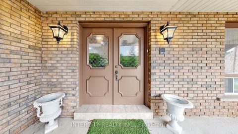 Photo 3 at 76 Spruce Avenue, South Richvale, Richmond Hill