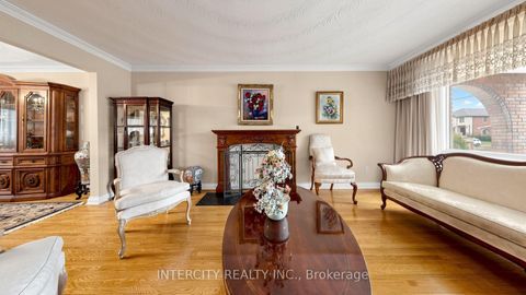 Photo 5 at 76 Spruce Avenue, South Richvale, Richmond Hill