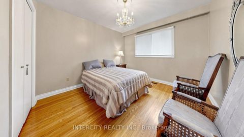 Photo 32 at 76 Spruce Avenue, South Richvale, Richmond Hill