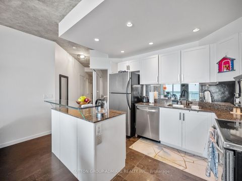Photo 3 at 2103 - 218 Queens Quay Boulevard W, Waterfront Communities C1, Toronto