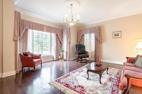 Photo 12 at 15 Clarendon Drive, Bayview Hill, Richmond Hill