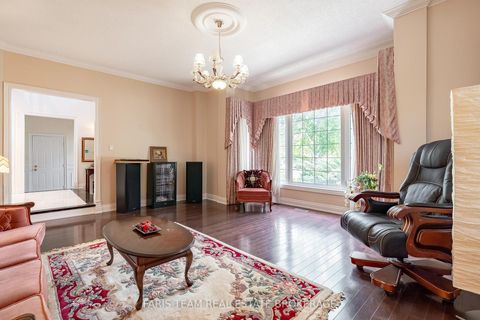 Photo 13 at 15 Clarendon Drive, Bayview Hill, Richmond Hill