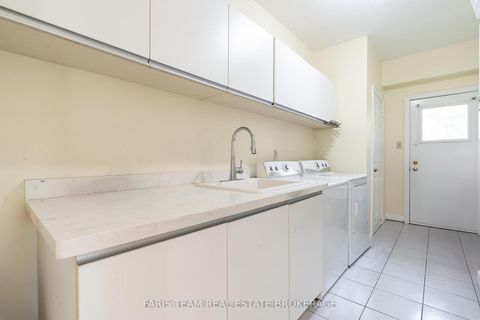 Photo 16 at 15 Clarendon Drive, Bayview Hill, Richmond Hill