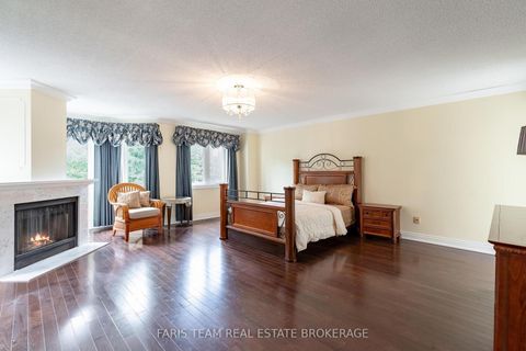 Photo 19 at 15 Clarendon Drive, Bayview Hill, Richmond Hill