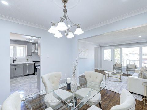 Photo 12 at 17 Cabana Drive, Humber Summit, Toronto