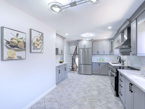 Photo 15 at 17 Cabana Drive, Humber Summit, Toronto