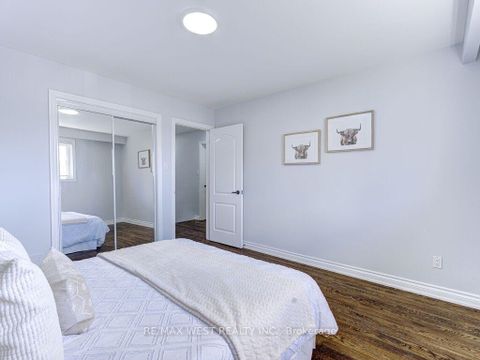 Photo 23 at 17 Cabana Drive, Humber Summit, Toronto