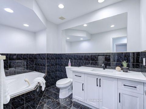 Photo 28 at 17 Cabana Drive, Humber Summit, Toronto