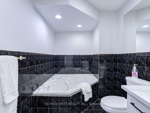 Photo 29 at 17 Cabana Drive, Humber Summit, Toronto