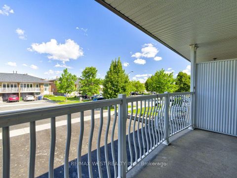 Photo 30 at 17 Cabana Drive, Humber Summit, Toronto