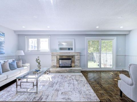 Photo 36 at 17 Cabana Drive, Humber Summit, Toronto