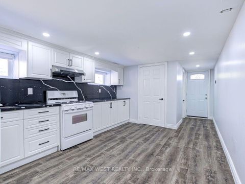 Photo 39 at 17 Cabana Drive, Humber Summit, Toronto