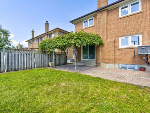 Photo 49 at 17 Cabana Drive, Humber Summit, Toronto