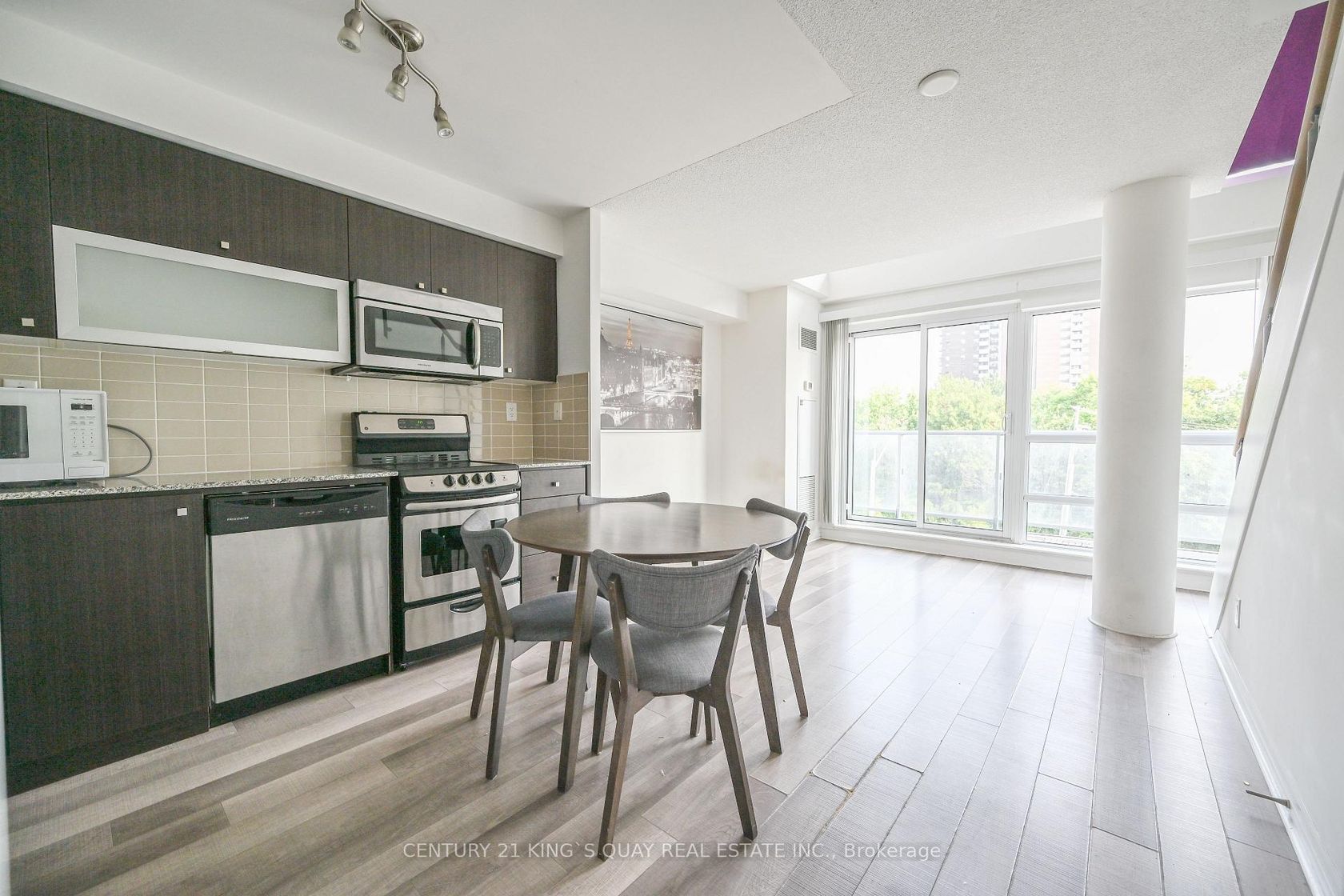 312 - 2015 Sheppard Avenue E, Henry Farm, Toronto photo number 2