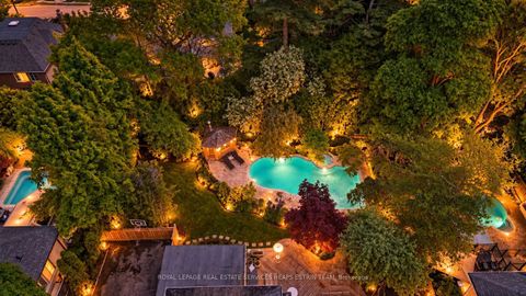 Photo 9 at 25 Strathgowan Crescent, Lawrence Park South, Toronto