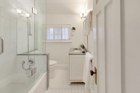 Photo 27 at 738 Huron Street, Casa Loma, Toronto