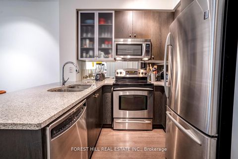 Photo 6 at 103 - 21 Scollard Street, Annex, Toronto