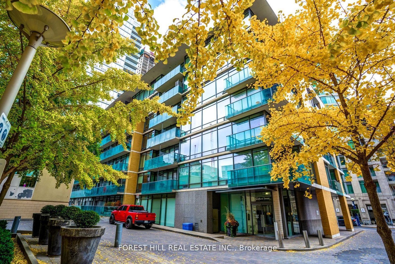 103 - 21 Scollard Street, Annex, Toronto 