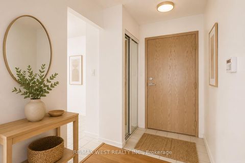 Photo 1 at 707 - 88 Corporate Drive, Woburn, Toronto