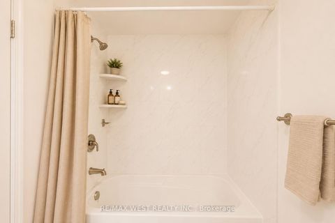 Photo 12 at 707 - 88 Corporate Drive, Woburn, Toronto