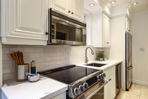 Photo 12 at 149 Lascelles Boulevard, Eglinton, Toronto