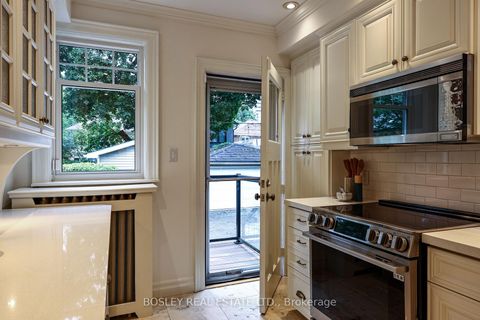 Photo 13 at 149 Lascelles Boulevard, Eglinton, Toronto