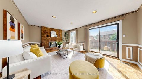 Photo 10 at 31 Delbeatrice Crescent, Centennial Scarborough, Toronto