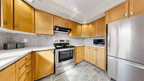 Photo 16 at 31 Delbeatrice Crescent, Centennial Scarborough, Toronto